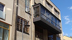 Neoklasicismus domu Dobenín� z tvorby Otakara Novotného.