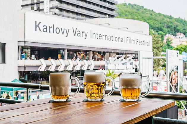 Pilsner Urquell se vrací na červený koberec ve velkém stylu