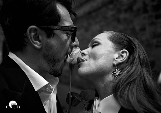 Dalí vzácní hosté v Esprit Clubu - umlkyn Ester Geislerová a herec Martin...