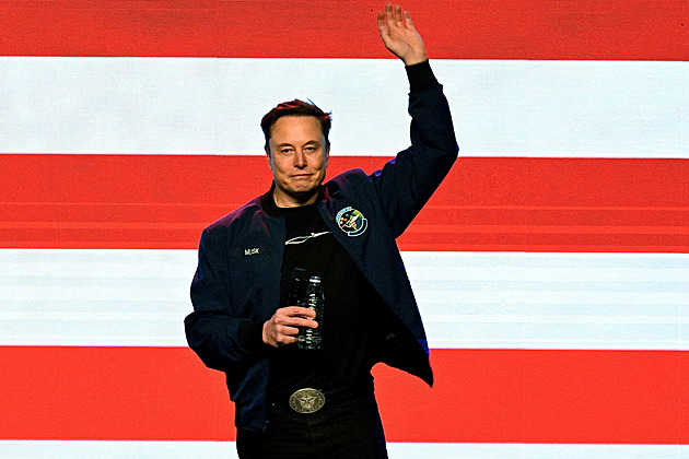 Bilion dolarů pro Muska. Máme vůbec představu, k čemu ta suma je a co obnáší?