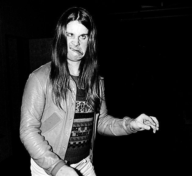 Módní odkaz temného prince. Než se Ozzy Osbourne stal ztělesněním zla, chodil bos a v pyžamu