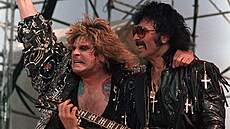 Ozzy Osbourne a Tony Iommi z kapely Black Sabbath b�hem koncertu Live Aid ve...