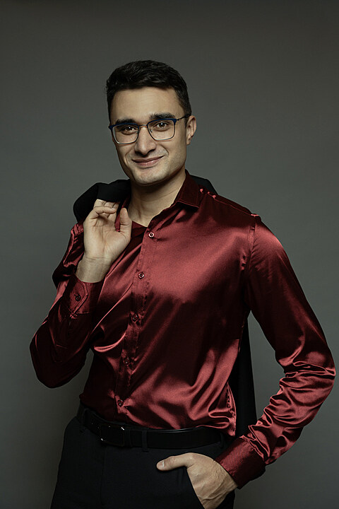 Miroslav Beinhauer (na snímku) jako první pianista nahrál pro �normální� p�ltónový klavír kompletní klavírní dílo skladatele Aloise Háby