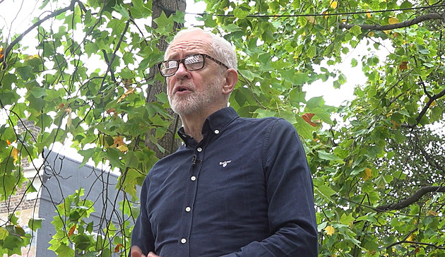 Corbynova nová strana nemá název, zato má téma: Zachraňte zahrádkářské kolonie!