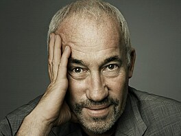 Simon Callow.