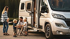 Na dovolenou autem z p�j�ovny? Nezapome�te pojistit i spoluú�ast