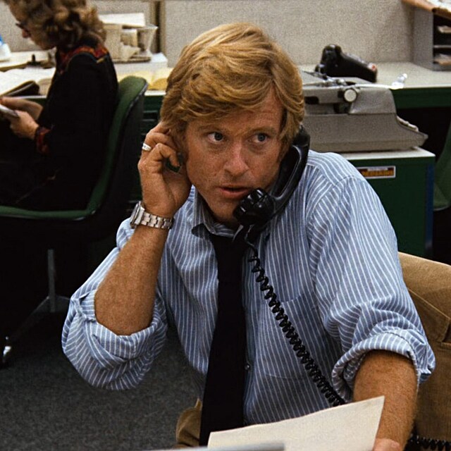 Robert Redford ve filmu V�ichni prezidentovi mu�i. (1976)
