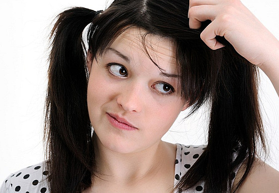 Sv�d�ní ve vlasech (ilustra�ní foto)