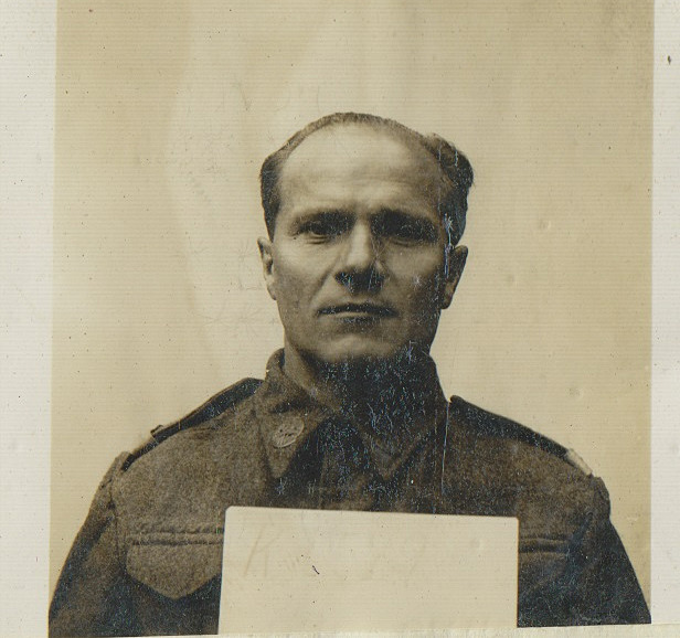 Vítězný boj proti nacistům u Dunkerku. Cyril Bazala byl 28. října 1944 jedním z padlých hrdinů