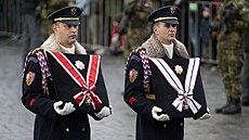 Hradní strá� nese �ád T. G. Masaryka s �ádem Bílého lva.