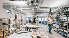 Panelárna v Holeovicích.