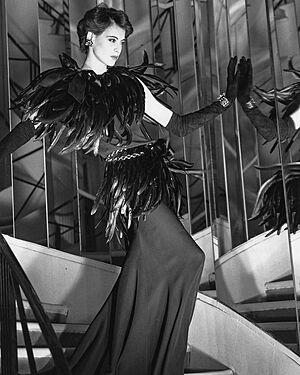 La diseñadora Sophia Coppola celebra la casa de moda francesa Chanel con un nuevo libro