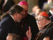 Alexandr Vondra (vlevo) a Dominik Duka.