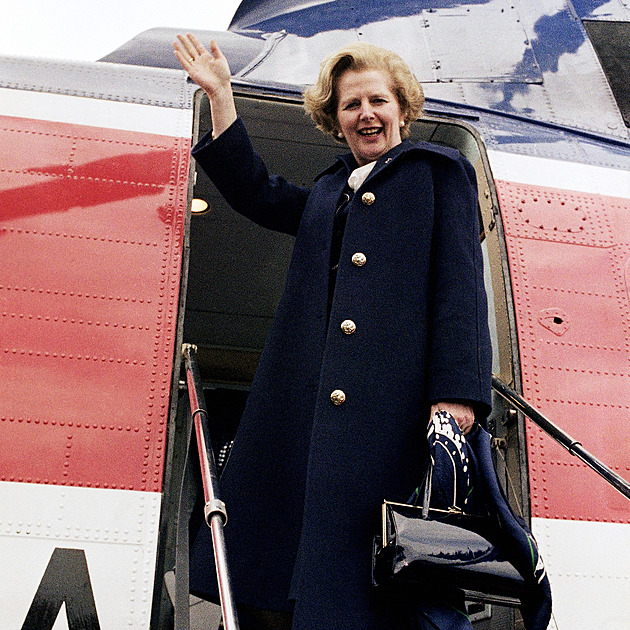 „Revoluce“ Železné lady. Než se v Británii před 50 lety chopila moci, vládl tam socialismus