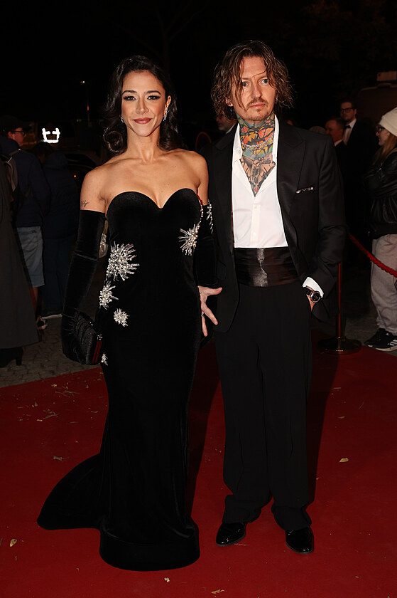 Eva Bureov dan Pemek Forejt pada malam Festival Slavk Ceko 2025. (21 November...