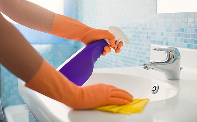 Velký vánoční úklid: Jak si práci rozvrhnout a zvládnout bez stresu