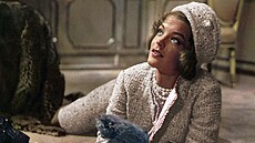 Kolekce Chanel Cruise 2025/26 je poctou Itálii a filmovému glamouru. Jednou z...