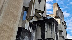 Wotrubakirche ve Vídni. Na snímku detaily fasády.