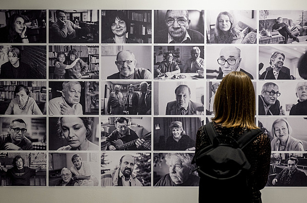 Svědectví Dagmar Hochové. Její fotky jsou nejen historickým pramenem ke studiu doby