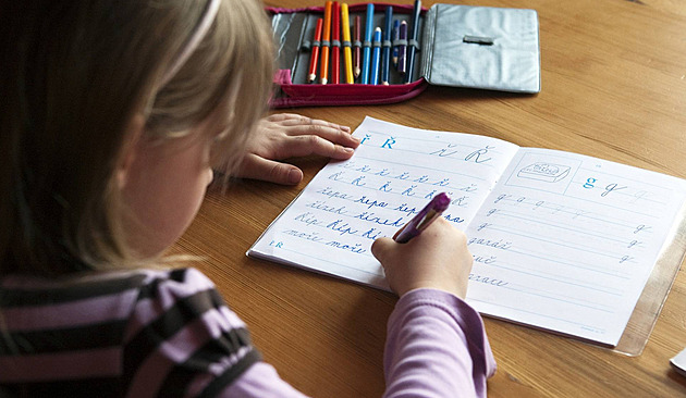 Odklady školní docházky se zpřísňují. Co platí od roku 2026