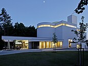 Barrandovský kostel Krista Spasitele.