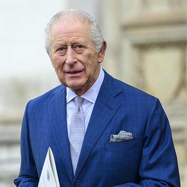 Nový ministr Červený vynesl originální doplněk. Od Beckhama nebo Karla III. se ale má co učit