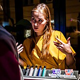 Ve�er pln� chut�, v�n� a hudby