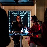 Ve�er pln� chut�, v�n� a hudby