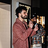 Ve�er pln� chut�, v�n� a hudby