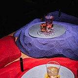 Ve�er pln� chut�, v�n� a hudby