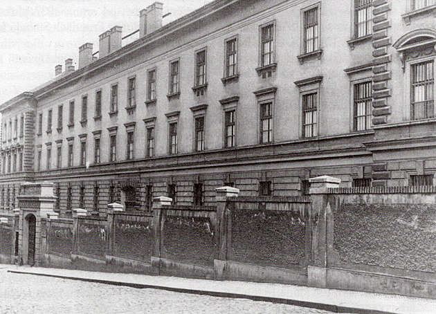 Z velitele pluku soudcem. Legionář Komárek budoval vojenskou justici první republiky