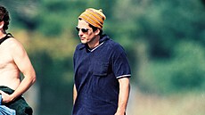 Módní styl Johna Kennedyho juniora m�l jasný podpis � výraznou �epici.