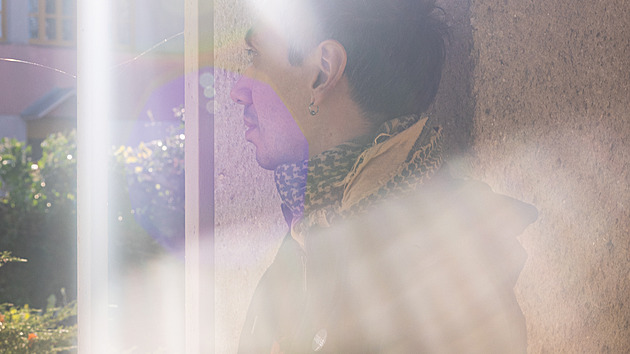 Hipík v černém. Práce anarchistického umělce Nguyena jsou osobité i syrové