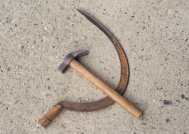 Srp a kladivo aneb Jak se vyhnout problémům