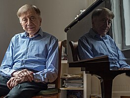 Ma�arský pianista a dirigent Tamás Vásáry v Budape�ti. (24. listopadu 2020)