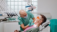 Sou�asná situace na trhu dentálních anestetik v �R