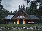 Chalupa ve stráni v Krkono�ích.