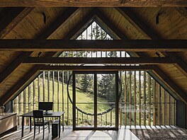 Chalupa ve stráni v Krkono�ích.