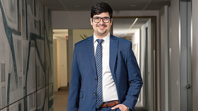 Inflace může vyrůst až na pět procent. Kupovat zlato se stále vyplatí, radí analytik