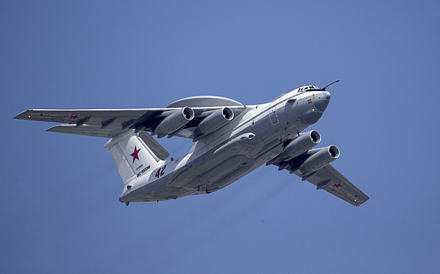 Ukrajinci poškodili Putinovi dalšího „čmeláka“. Létající radary jsou jedny z nejcennějších letadel Moskvy