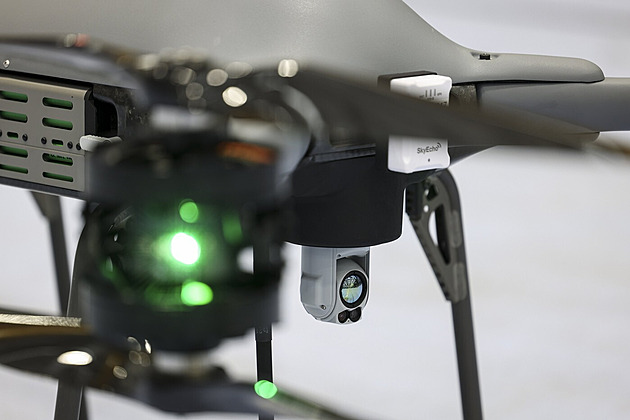 Britský dron zničil Rusům most. Jeho slabinu odhalil post na Instagramu