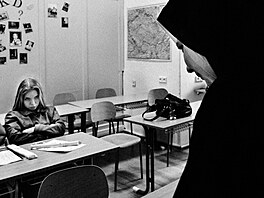 Cyklus Nedomazlenky Ond�eje Sta�ka je dokumentem ka�dodenního �ivota ve �kole i...