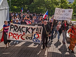 Demonstrace na podporu médíí �Ruce pry� od médií� se uskute�nila v Hradci...