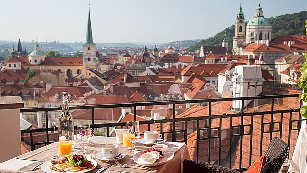 Golden Well Hotel, Altın Kuyu'nun Terası.