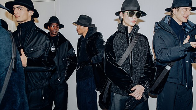Backstage Backstage at the Giorgio Armani Men's Fall/Winter 2026 fashion show as part of Milan Men's Fashion Week on January 19, 2026 in Milan, Italy. (Photo by Jonathan Daniel Pryce/WWD via Getty Images)