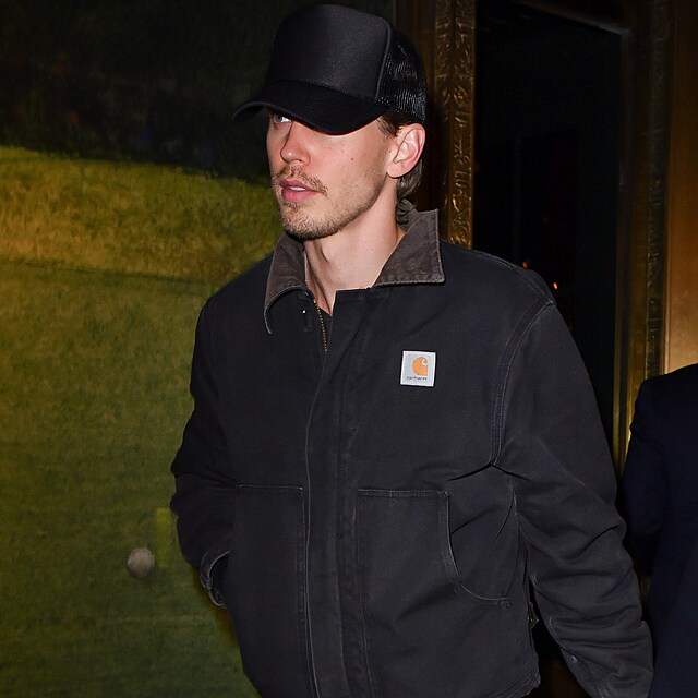 NEW YORK, NEW YORK � 14. prosince 2023: Austin Butler odch�z� z podniku The...