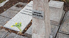 Památní�ek u Lvího dvora na Pra�ském hrad�.