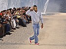 Pharell Williams na p�ehlídce Louis Vuitton SS27