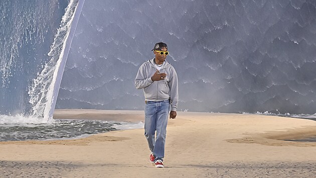 Pharell Williams na p�ehl�dce Louis Vuitton SS27
