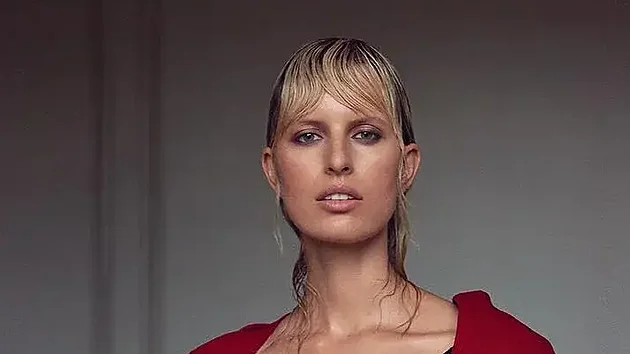 Vogue Portugal, MUA: Adriana Barto�ov�